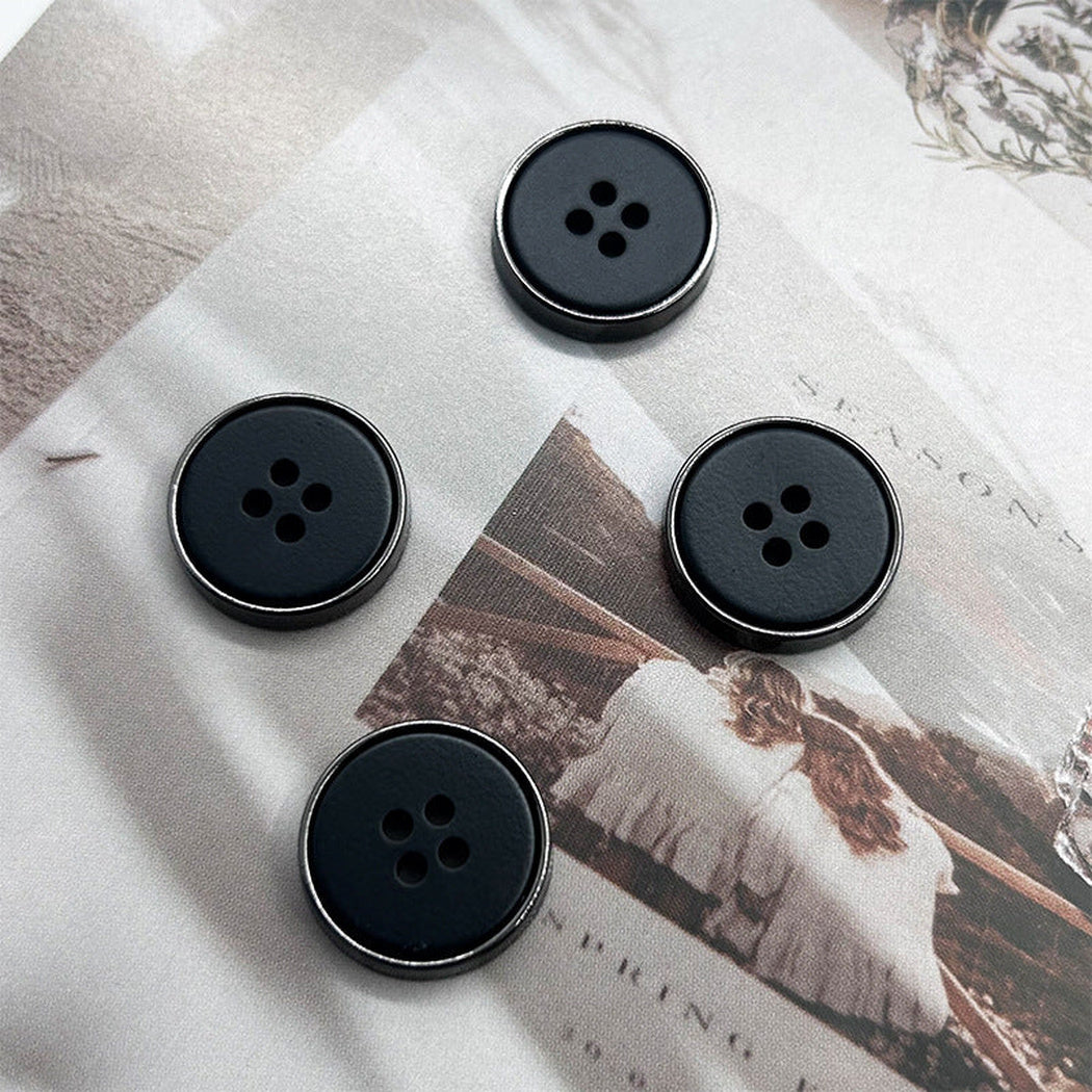Bunli - DIY 10 Pack Four-Hole Spiral-Engraved Button