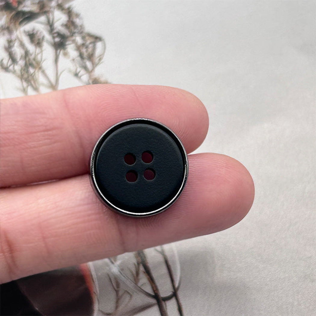 Bunli - DIY 10 Pack Four-Hole Spiral-Engraved Button