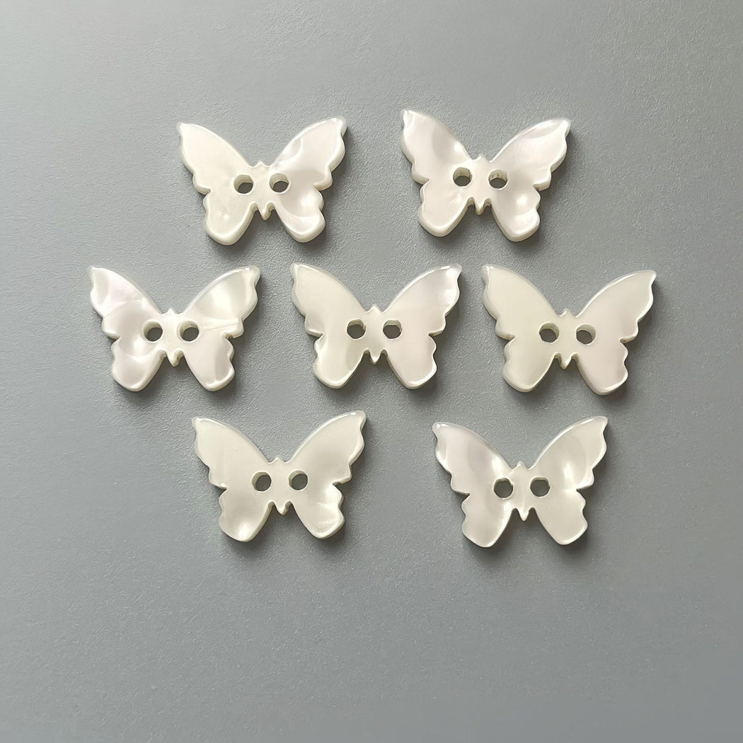 Bunli - DIY 10 Pack Lustrous Butterfly Two-Hole Button