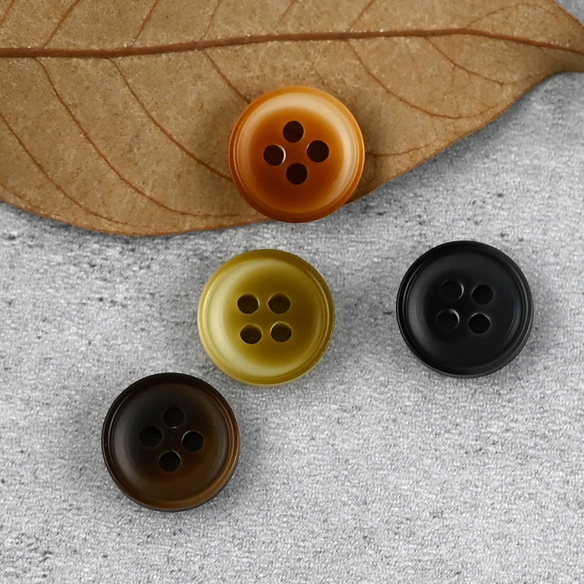 Bunli - DIY 10 Pack Gradient Contrast Four-Hole Button