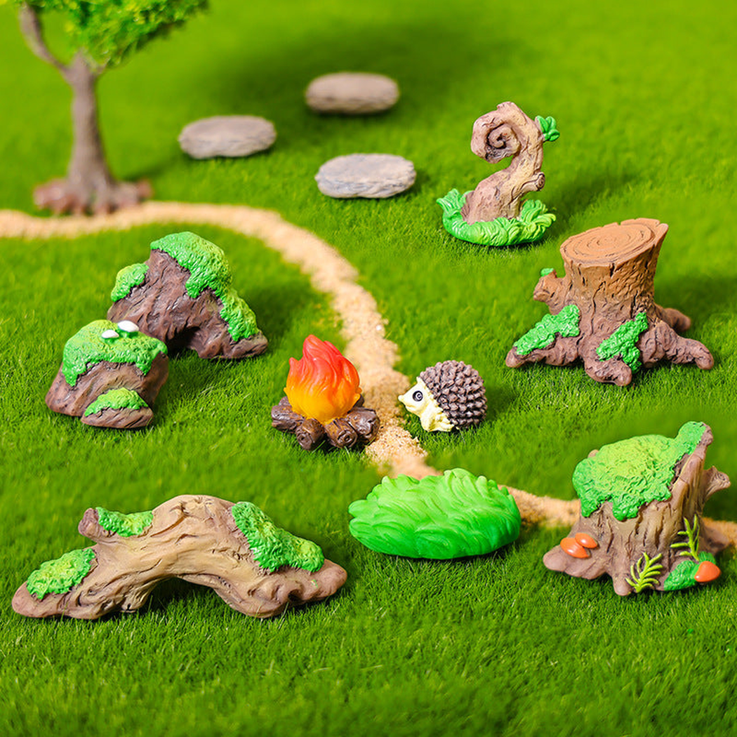 Objella - Mossy Stump Stone Miniature Ornament