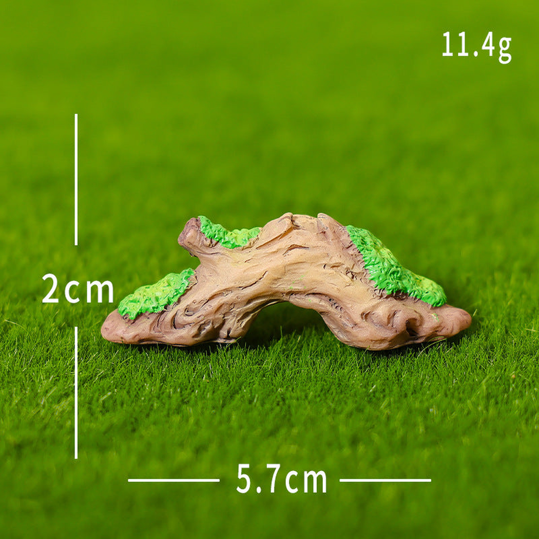 Objella - Mossy Stump Stone Miniature Ornament