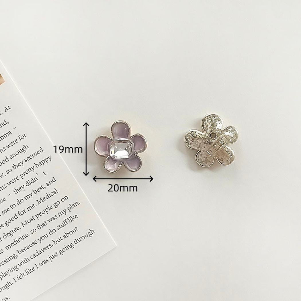 Chivy - Faceted Center Flower Embellishment Accessory