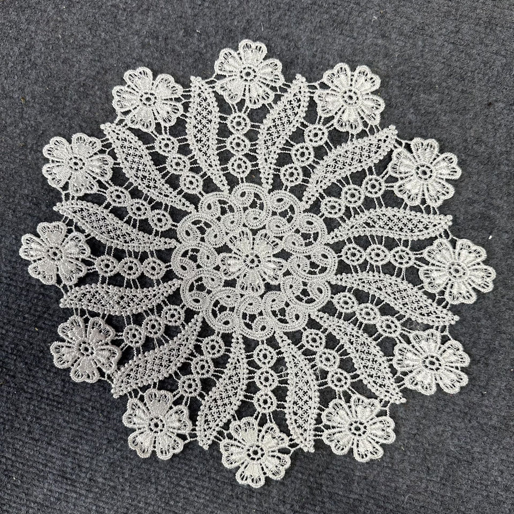 White round lace-style table mat, style view 04