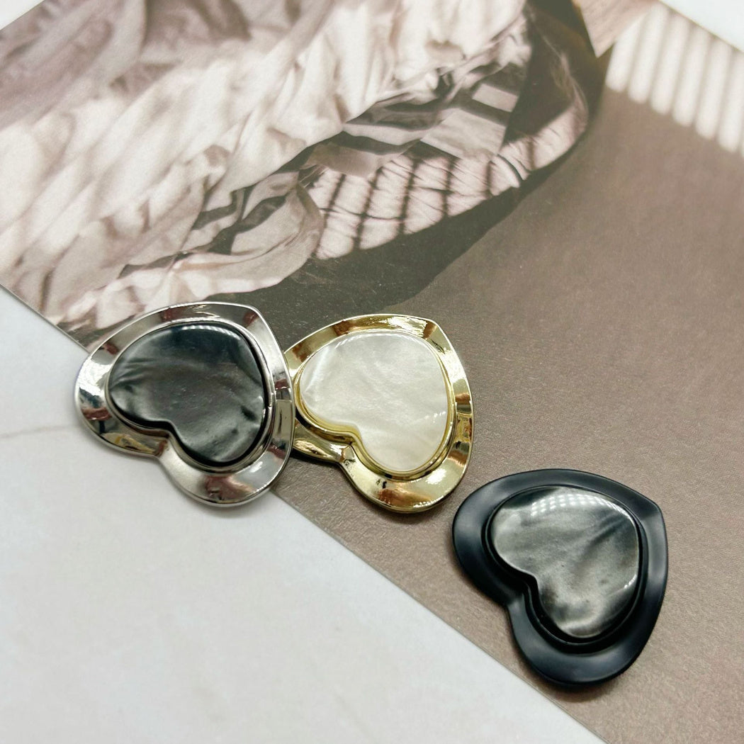 Bunli - DIY 10 Pack Heart-Shaped Iridescent-Inset Button
