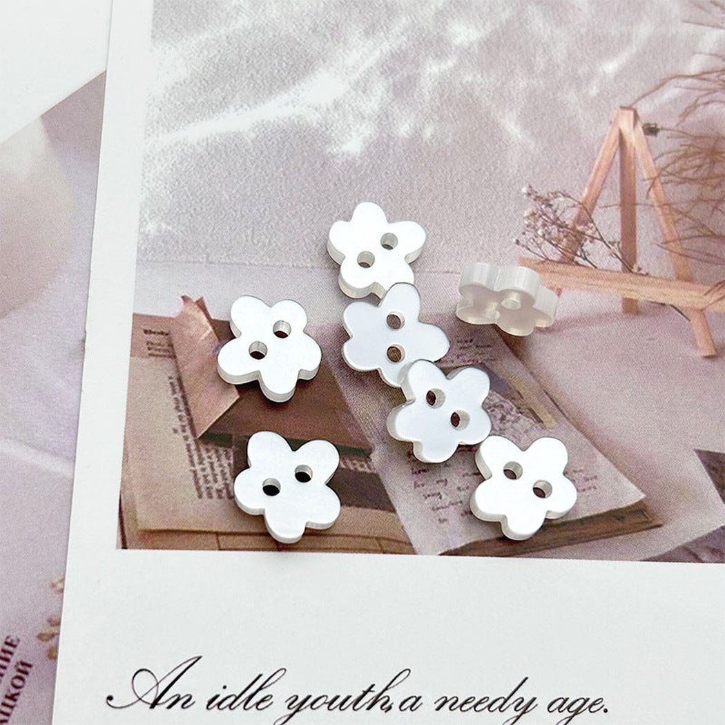 Bunli - DIY 10 Pack Lustrous Rounded-Star Two-Hole Button